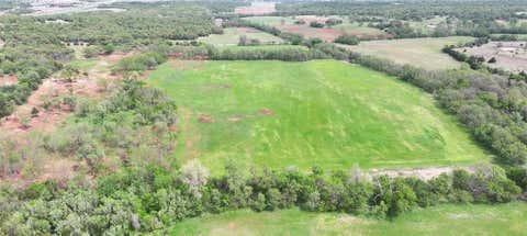 Photo of 9 Wild Horse Creek, Luther, OK 73054 (MLS # 1225283)