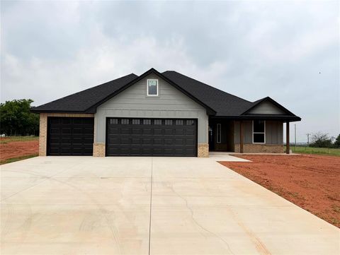 Photo of 2204 Winter Ridge Road, Blanchard, OK 73010 (MLS # 1216105)