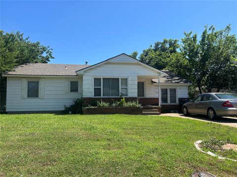 Photo of 1012 N Locust Lane, Midwest City, OK 73110 (MLS # 1232690)