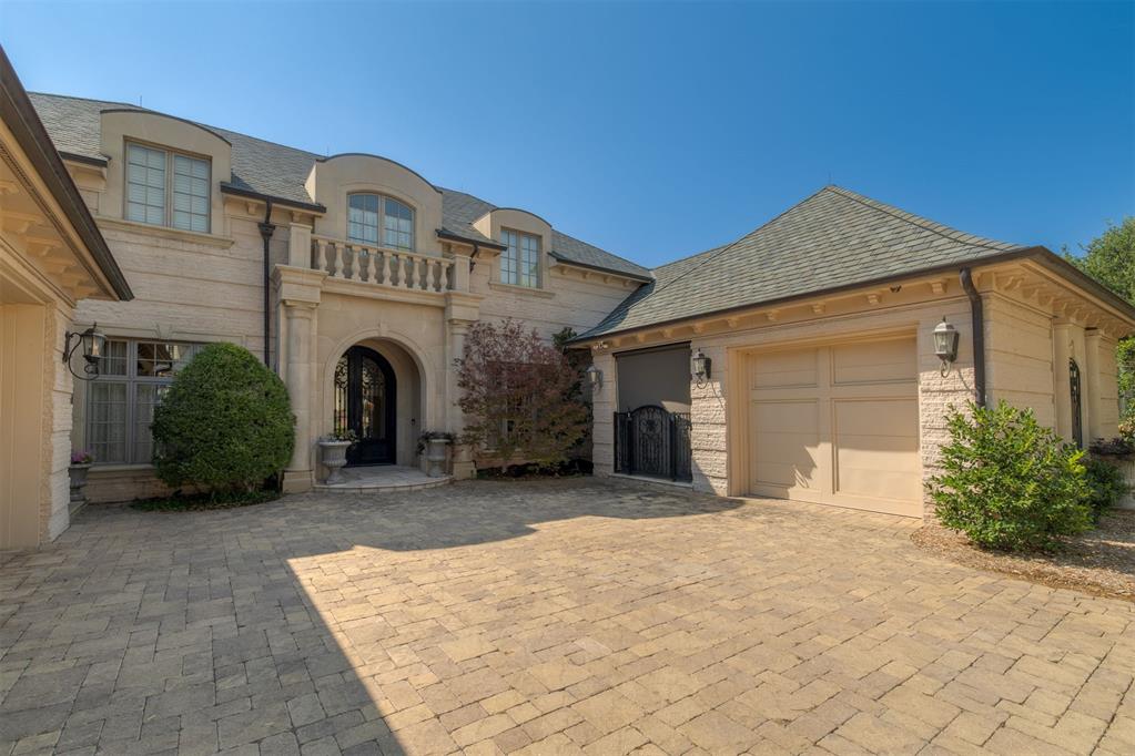 2404 NW Grand Circle Circle