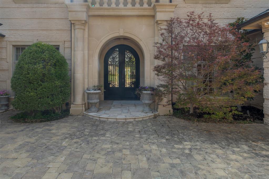 2404 NW Grand Circle Circle
