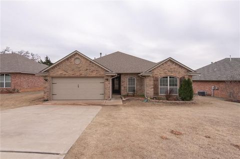 Photo of 14358 Redvine Road, Choctaw, OK 73020 (MLS # 1230001)