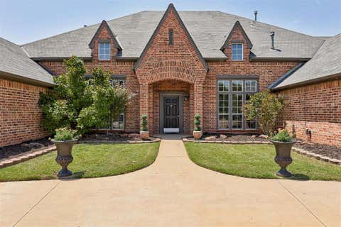 Photo of 808 NW 153rd Terrace, Edmond, OK 73013 (MLS # 1242034)