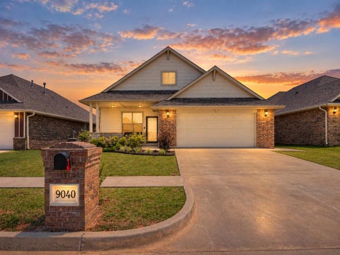 Photo of 9040 NW 142nd Street, Yukon, OK 73099 (MLS # 1249665)