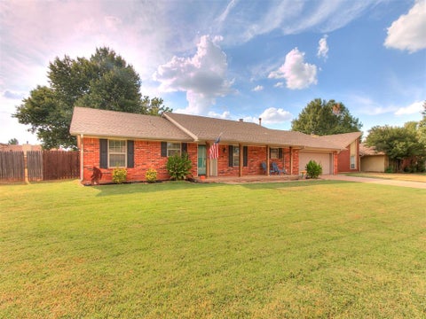 Photo of 629 N Canadian Terrace, Mustang, OK 73064 (MLS # 1245961)