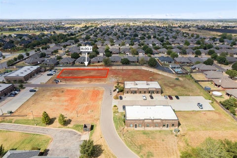Photo of 16530 N May Avenue #BLDG 2, Edmond, OK 73012 (MLS # 1248365)