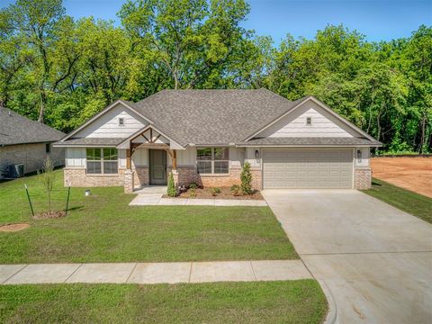 Photo of 120 Mountain Laurel Way, Noble, OK 73068 (MLS # 1226589)