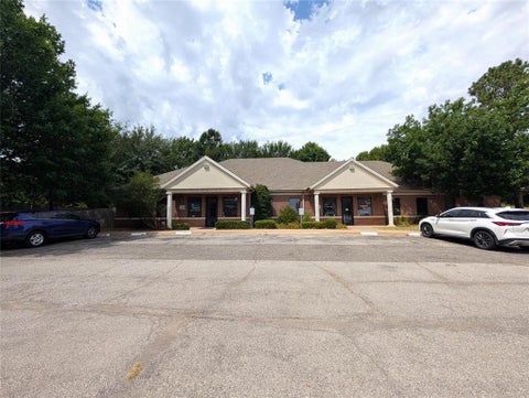 Photo of 6016 NW 120th Court, Oklahoma City, OK 73162 (MLS # 1243663)