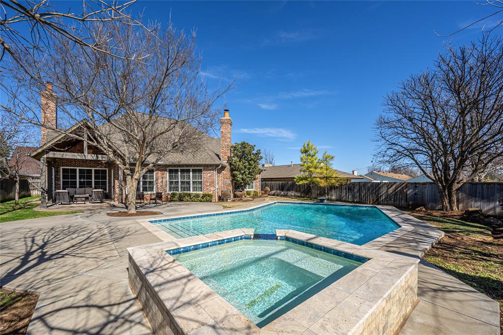 Nichols Hills, Oklahoma, 73120, United States, 4 Bedrooms Bedrooms, ,4 BathroomsBathrooms,Residential,Active,2019456