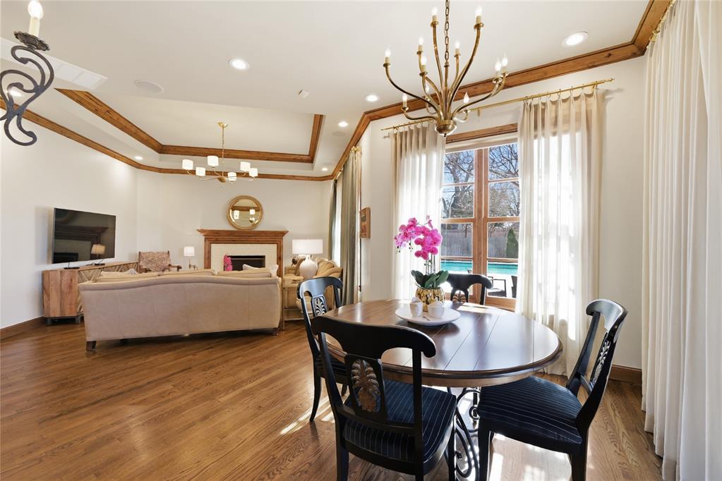 Nichols Hills, Oklahoma, 73120, United States, 4 Bedrooms Bedrooms, ,4 BathroomsBathrooms,Residential,Active,2019456