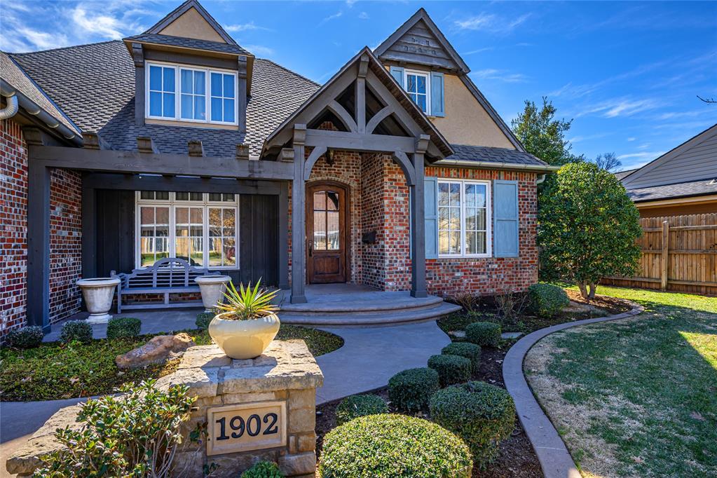 Nichols Hills, Oklahoma, 73120, United States, 4 Bedrooms Bedrooms, ,4 BathroomsBathrooms,Residential,Active,2019456