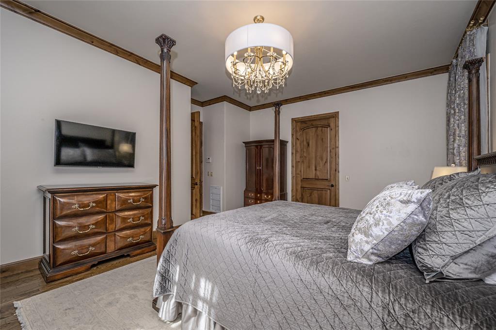 Nichols Hills, Oklahoma, 73120, United States, 4 Bedrooms Bedrooms, ,4 BathroomsBathrooms,Residential,Active,2019456