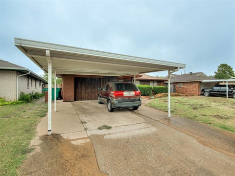 Photo of 2609 SW 63rd Place, Oklahoma City, OK 73159 (MLS # 1252233)