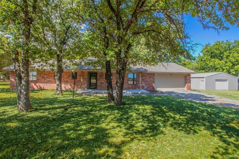 Photo of 1149 N Triple X Road, Choctaw, OK 73020 (MLS # 1248398)