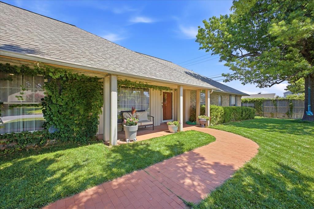 Photo 1 of 19 — 2901 Chapel Hill Road, Oklahoma City, OK 73120