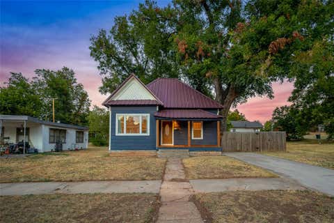 Photo of 623 S 8th Street, Chickasha, OK 73018 (MLS # 1244643)