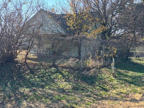 Photo of 511 Division Street, Arcadia, OK 73007 (MLS # 1230870)