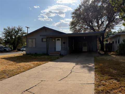 Photo of 1501 N Crain Street, Altus, OK 73521 (MLS # 1246137)