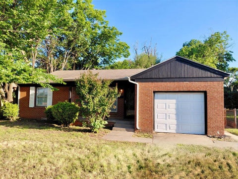 Photo of 1702 W Britton Road, The Village, OK 73120 (MLS # 1229635)