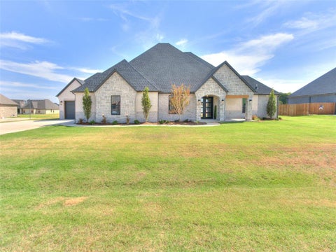 Photo of 948 Dorsi Circle, Newcastle, OK 73065 (MLS # 1228383)