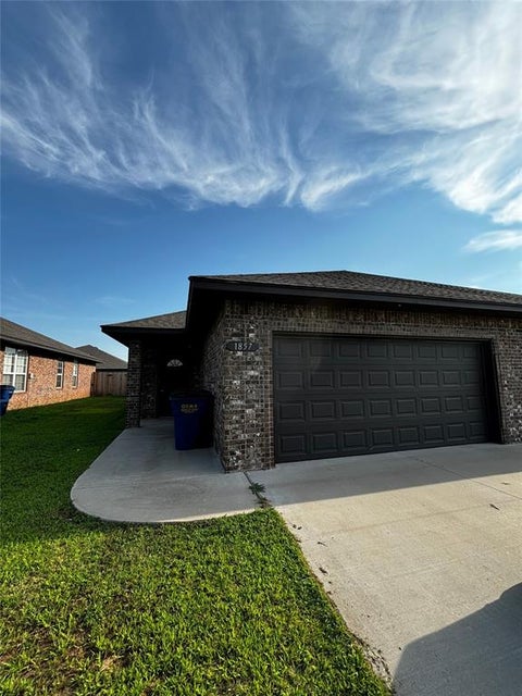 Photo of 1857 Post Oak Road, El Reno, OK 73036 (MLS # 1241770)