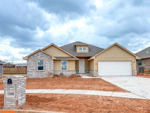 Photo of 11604 SW 15th Terrace, Yukon, OK 73099 (MLS # 1209372)