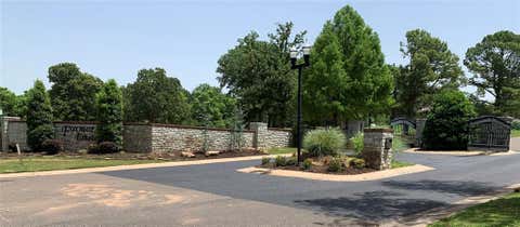Photo of 9404 S Foxmor Drive, Oklahoma City, OK 73165 (MLS # 1208762)