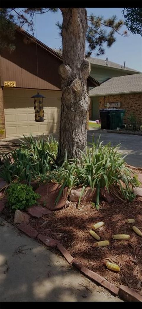 Photo of 2423 SW 90th Street #2423, Oklahoma City, OK 73159 (MLS # 1227296)