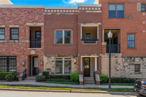 Photo of 402 NE 2nd Street, Oklahoma City, OK 73104 (MLS # 1249059)