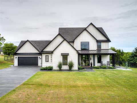 Photo of 2445 Sandplum Lane, Goldsby, OK 73093 (MLS # 1243340)