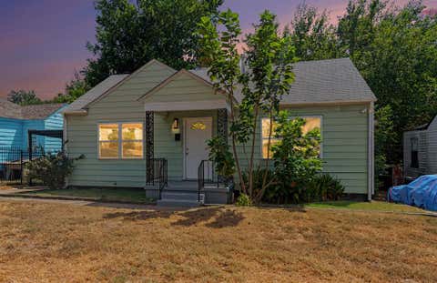 Photo of 1320 Windemere Drive, Oklahoma City, OK 73117 (MLS # 1245676)