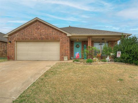 Photo of 9505 Timberwind Lane, Yukon, OK 73099 (MLS # 1224427)