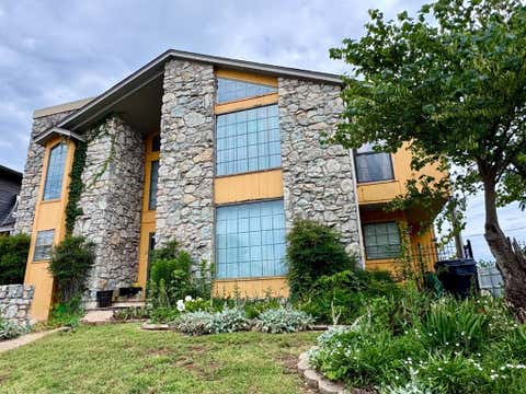 Photo of 2825 Tealwood Drive, Oklahoma City, OK 73120 (MLS # 1246146)
