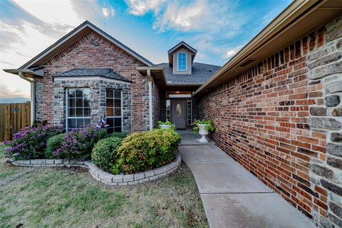 Photo of 3587 Remington Place Road, Norman, OK 73072 (MLS # 1252135)