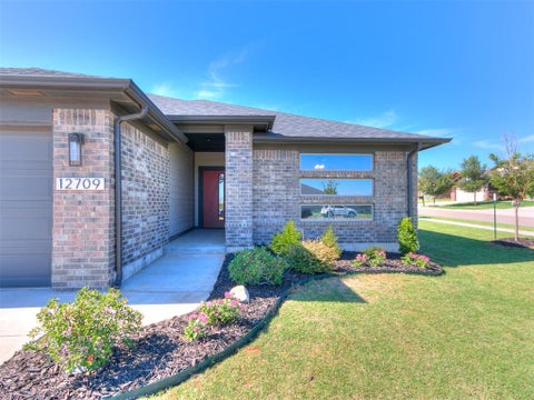 Photo of 12709 NW 4th Terrace, Yukon, OK 73099 (MLS # 1234936)