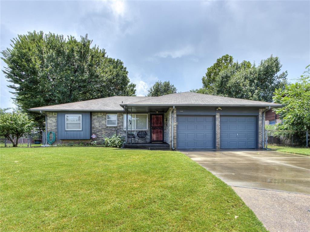 Photo 1 of 24 — 1048 NW 6th Place, Moore, OK 73160