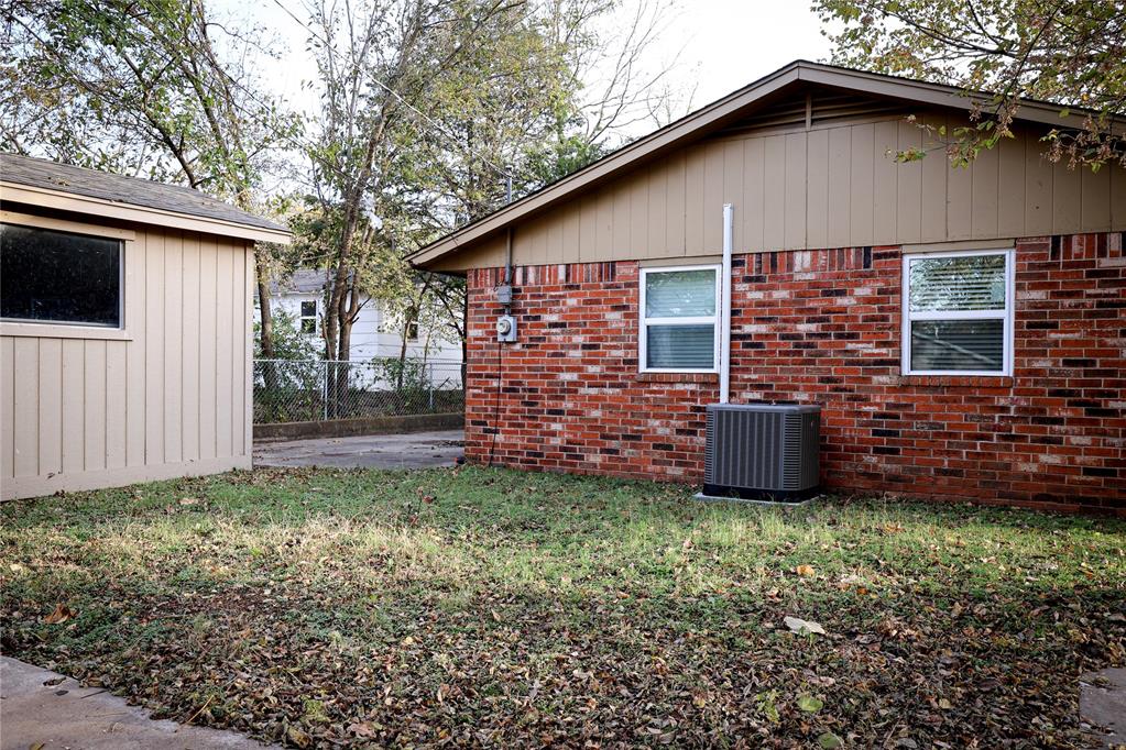 Shawnee, Oklahoma 74801, United States, 4 Bedrooms Bedrooms, ,2 BathroomsBathrooms,Residential,Active,242719