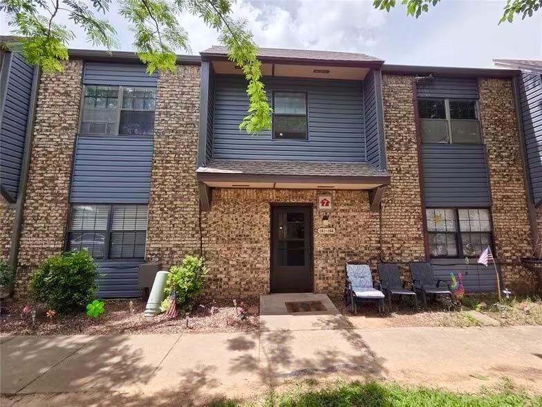 Photo 1 of 10 — 401 SE 12th Avenue 143, Norman, OK 73071