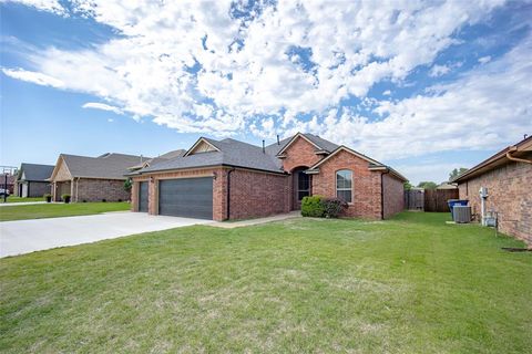 Photo of 2564 Kadlan Drive, El Reno, OK 73036 (MLS # 1230140)