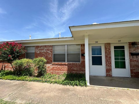 Photo of 500 Stinson Street #Apt 38, Norman, OK 73072 (MLS # 1244713)