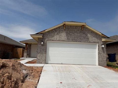 Photo of 9205 SW 45th Terrace, Oklahoma City, OK 73179 (MLS # 1228948)