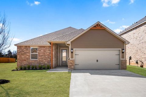 Photo of 11933 SW 30th Street, Yukon, OK 73099 (MLS # 1228317)