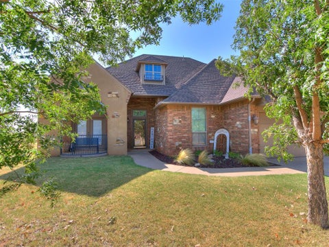 Photo of 13305 Ambleside Drive, Yukon, OK 73099 (MLS # 1244500)