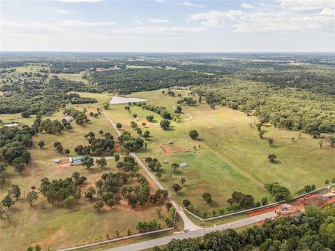 Photo of 9900 E Post Oak Road, Noble, OK 73068 (MLS # 1229370)