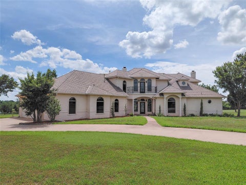 Photo of 19615 Sportsman Road, Edmond, OK 73012 (MLS # 1232864)