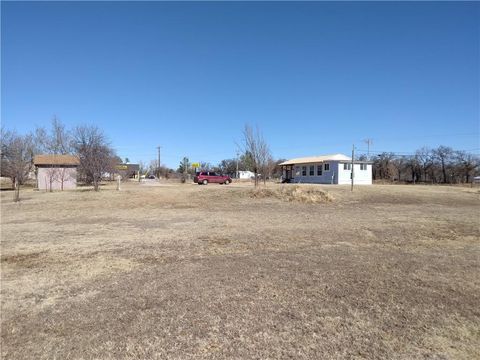 Photo of 151 S Peebly Road, Choctaw, OK 73020 (MLS # 1200617)