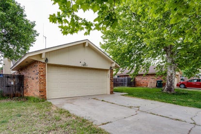 1011 Royal Ln – Investment Home