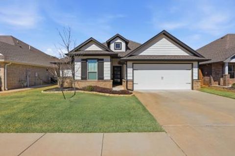 Photo of 9221 NW 91st Street, Yukon, OK 73099 (MLS # 1228858)