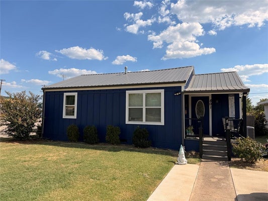 801 W COLLEGE AVE, SEMINOLE, OK 74868 - Image ac4ddefdff959fa1f4bfa957b7ba40e5/744341323