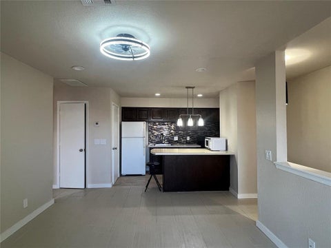 Photo of 14405 N Pennsylvania Avenue #6 Q, Oklahoma City, OK 73134 (MLS # 1240824)